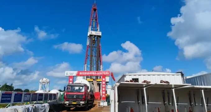 我國最深地熱科探井完鉆 助力深層地熱資源規(guī)?；_發(fā)利用-地大熱能